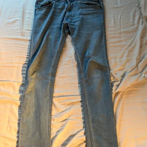 Replay jondrill  - Säljer mina sjukt snygga replay jondrill då dom inte passar. Storlek 31/32. Bra skick. Tveka inte på frågor//Oliver 