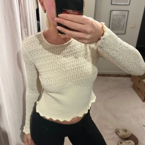 Topp zara - Potinelle topp från zara som sitter sååå fint