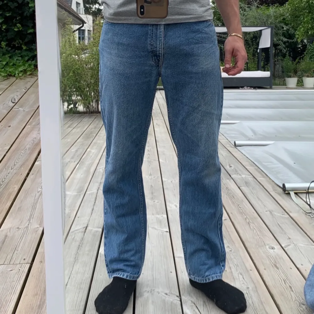 LEVIS 505 ORANGE TAB 34 29, passar mig som är 182 300 kr . Farkut & Housut.
