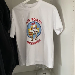 Los pollos hermanos t-shirt - Los pollos hermanos tröja i storlek M, men skulle säga att den passar S också.