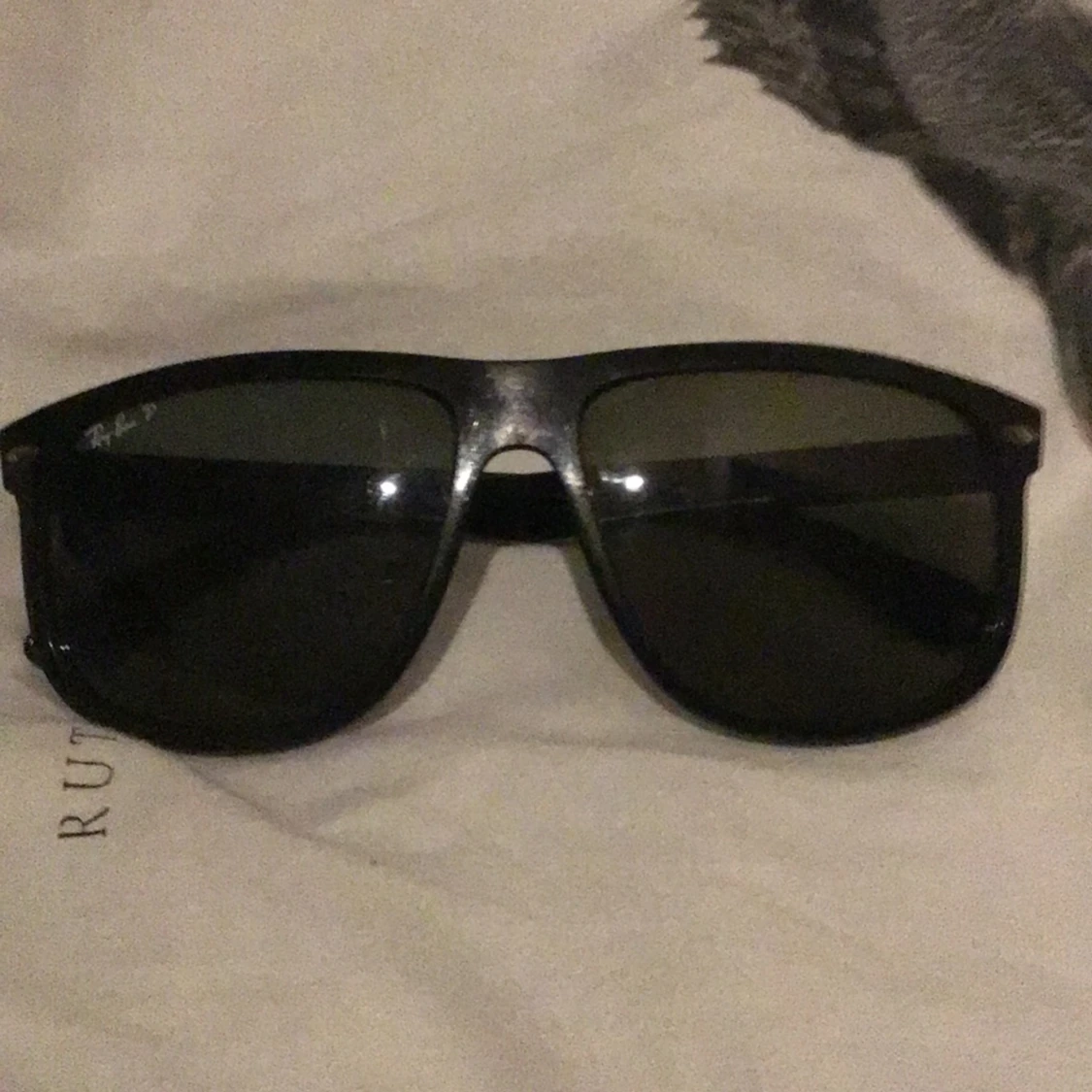 Ett par feta glasögon