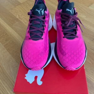 Puma forever run nitro runs wmns - Oanvända  Puma forever run nitro runs wmn Jättebra springskor  