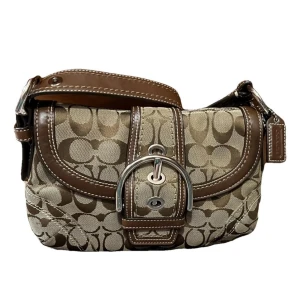 Coach Soho Signature Collection  - Säljer nu denna as snygga coach väska som knappt kommit till användning. Köpt för ca 4500kr mitt pris 3100kr