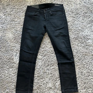 Dondup jeans  - Dondup jeans storlek 31  Aldrig använda  1000kr