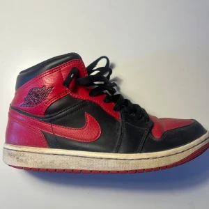  jordans - Rätt använda, nypris ca 2500kr