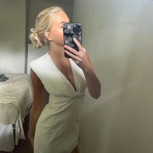 Vit zara klänning - Super skick🌹