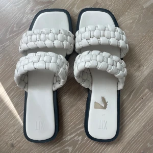 Sandaler - Köpta på din sko för cirka 3 år sedan. Använda 1 gång.