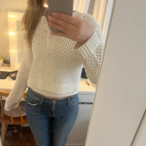 Stickad kofta  - Pris går att diskutera 💕 Säljer då den inte används 