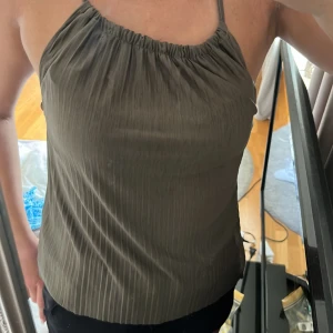 Topp - Säljer min fina topp💕