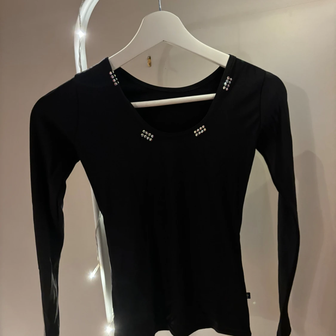 Konståknings Tröja med paljetter  - 92