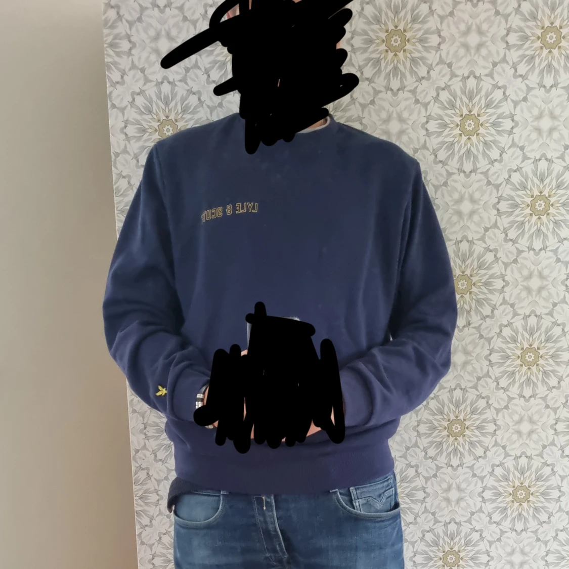 Mörkblå tröja från Lyle & Scott - 91