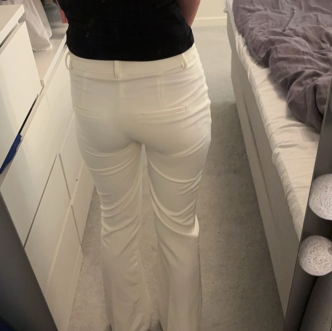 Vita kostymbyxor - 90