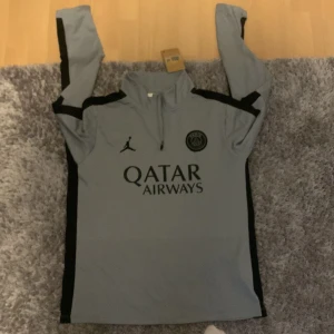 Psg Jordan träningströja - Helt ny