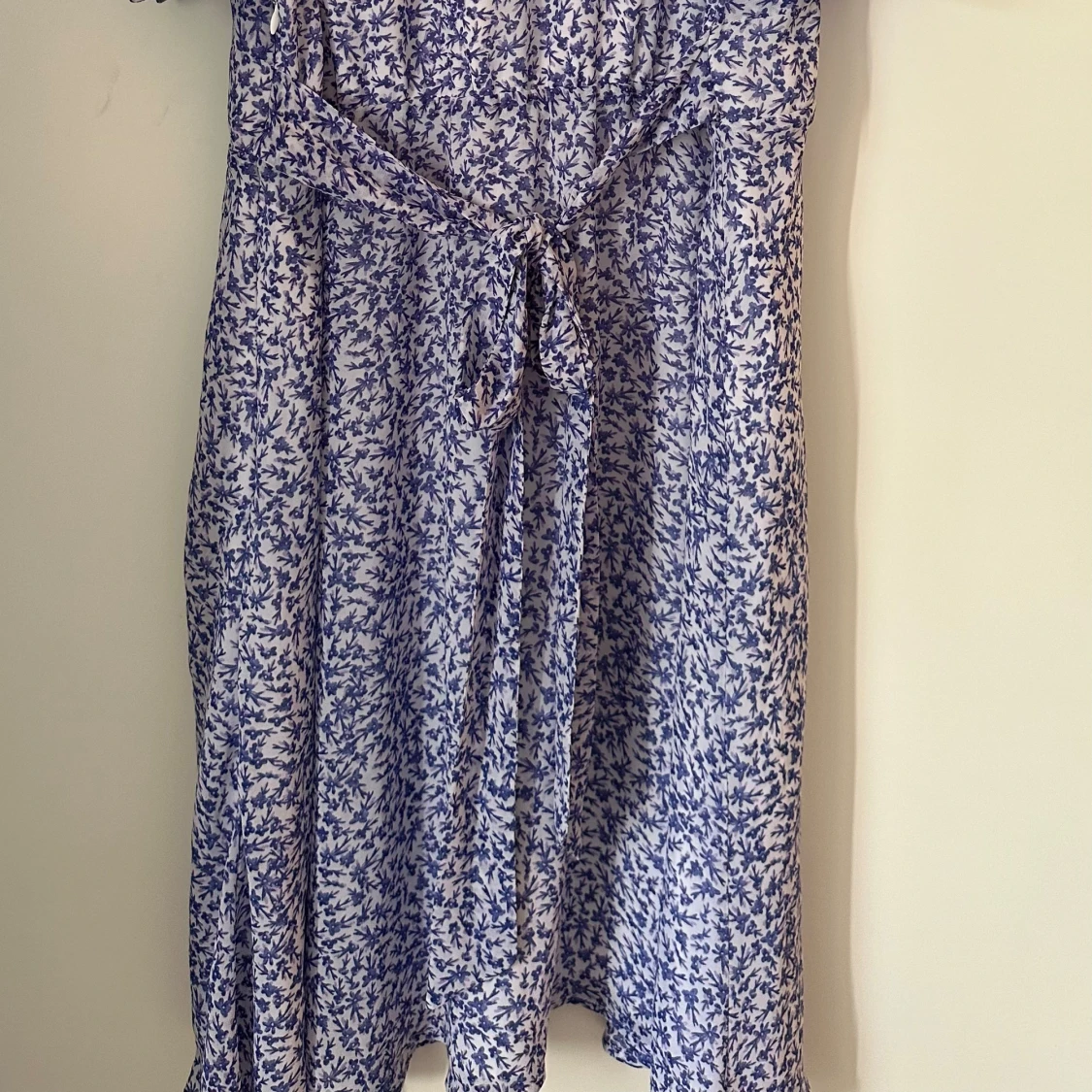 Blommig klänning - 90