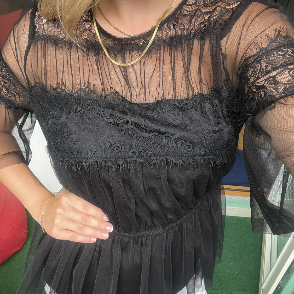 Svart tyll blus - 91