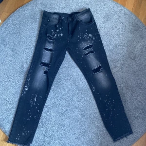 Nya jeans - Size M 