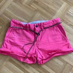 Tommy Hilfiger Denim rosa pink  shorts  Storlek 27  Oanvända