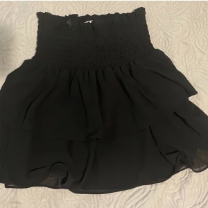 Volang kjol - Jätte söt volang kjol, pris kan diskuteras💕