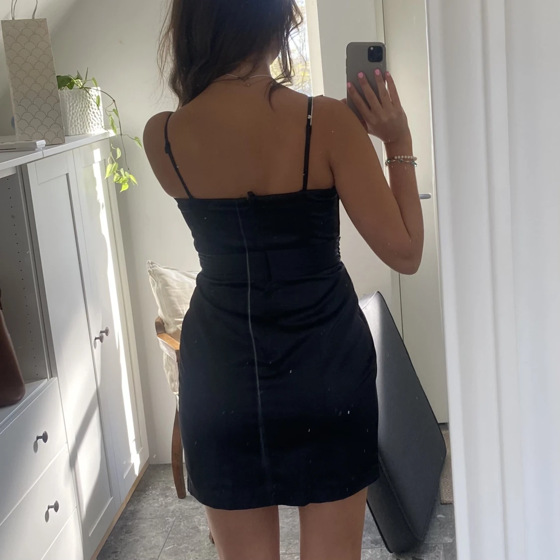 Svart kort klänning  - 91