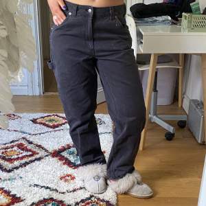 Svin najs dickies jeans, använda typ 2 ggr, köptes nya för 500+kr  Snygga detaljer. Raka i benen strl W30