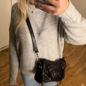 Stickad tröja - Super mysig stickad tröja, helt oanvänd❤️