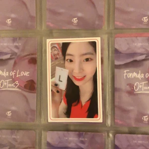 Twice Dahyun WIL photocard - Säljer denna Dahyun pc från WIL💗 Inga skador, skickas med toploader! Kontakta vid intresse eller frågor^^