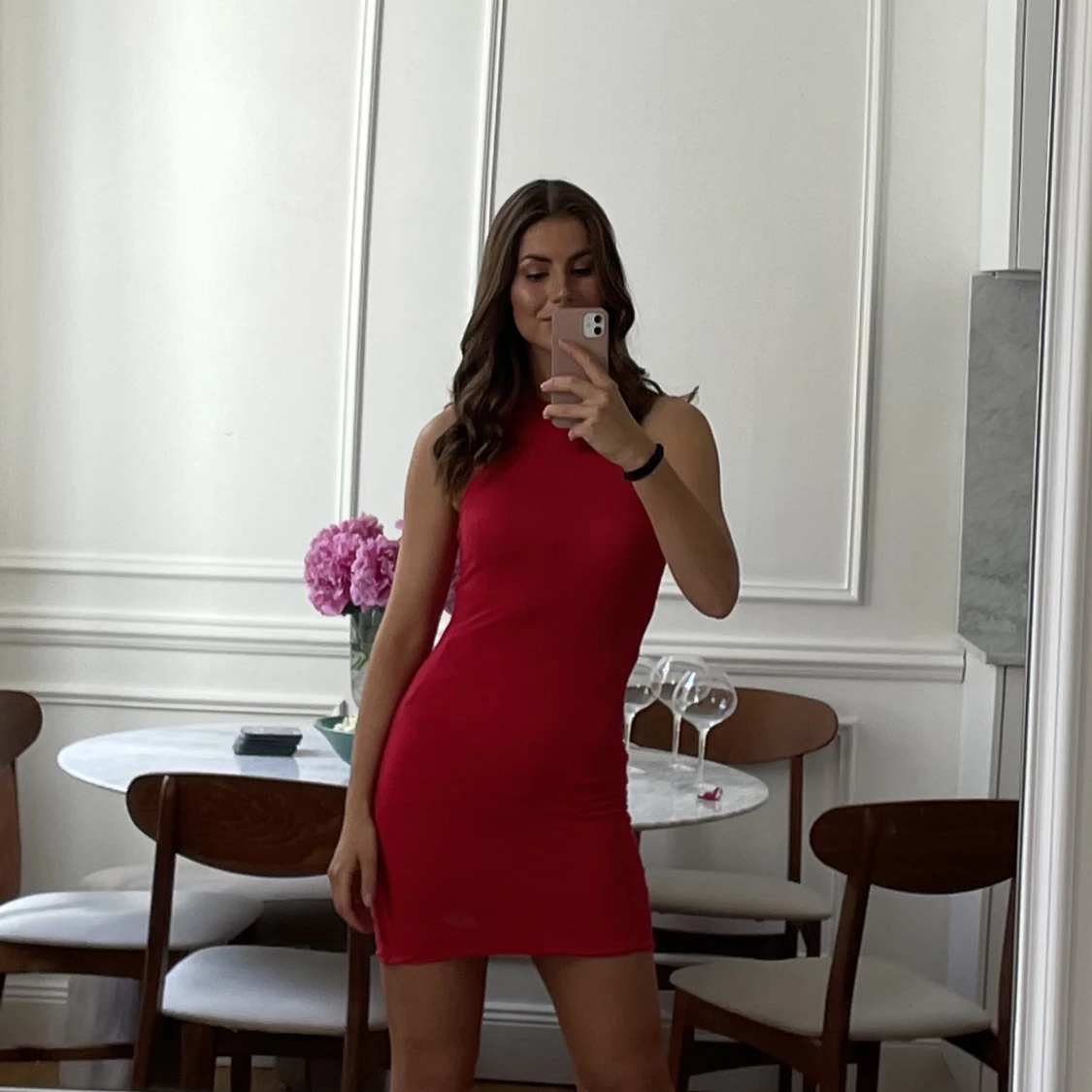 Röd långklänning från boohoo