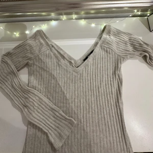 Stickad klänning - Använd några gånger, i bra skick.