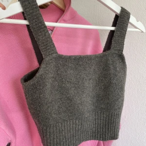 Stickad topp  - Helt ny stickad topp