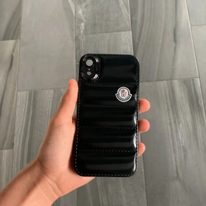 Moncler Skal iPhone XR - Moncler skal iPhone XR  