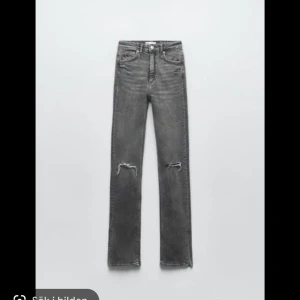 Zara gråa jeans  - Sitter bra på kroppen och passar allt❤️