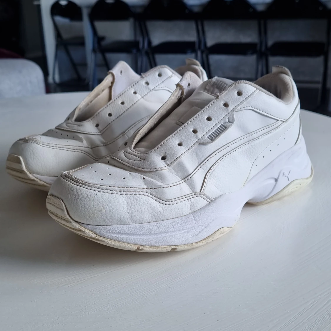 Vita sköna puma sneakers  - 91