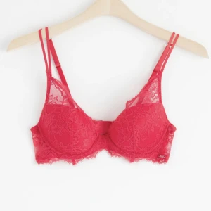 Lindex bh  - Ny fin bh köpt från Lindex moddelen heter peony push-up bh🩷🩷