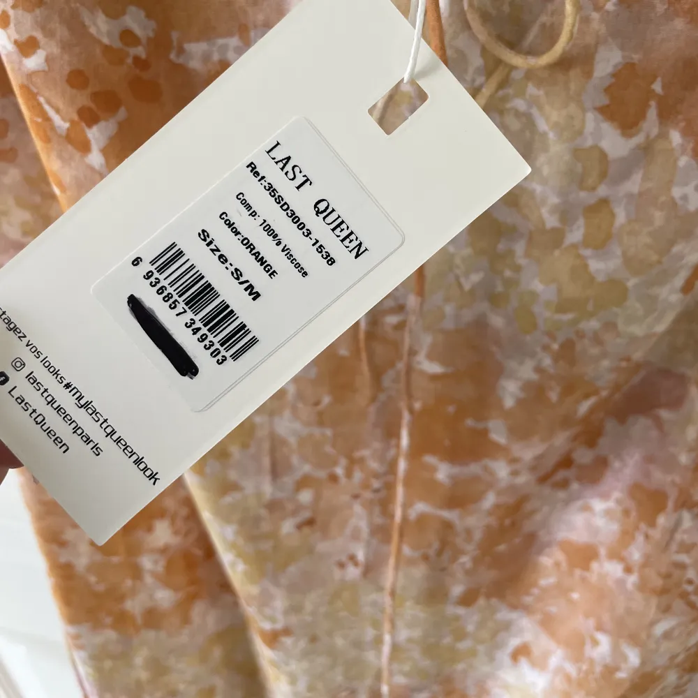 Långklänning från Astrid Frank. Strl S/M, nästan helt slutsåld på hemsidan! Köptes för 579 kr.  Skriv vid intresse!. Klänningar.