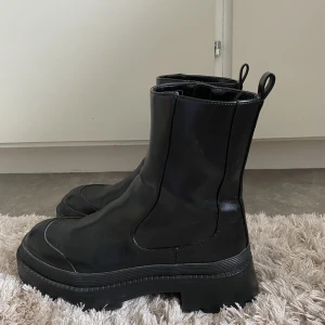 Boots - Boots från NA-KD, strlk 37💕 200kr + frakt💗