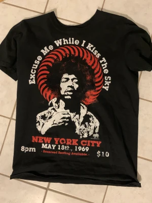 Jimi Hendrix t-shirt - svart t shirt med tryck. 