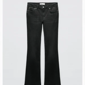 Lågmidjade jeans  - Lågmidjade jeans ifrån zara!!