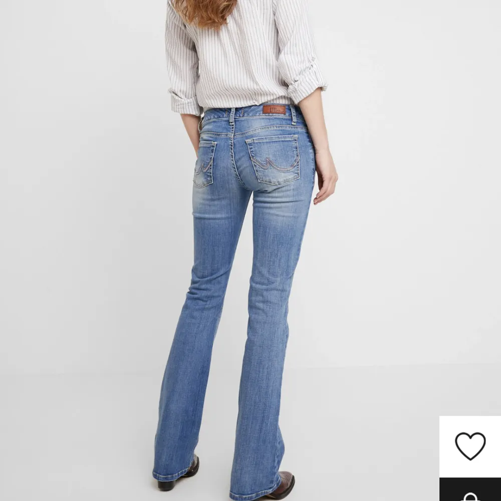 Ett par jätte snygga ltb jeans, köpta för 900kr! Säljer pga att dom inte passar! Skriv för fler bilder💕 köparen står för frakten! . Jeans & Byxor.