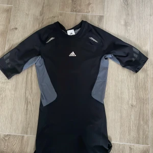 Tränings tröja - Träningströja den adiddas