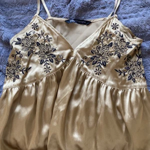 Zara Topp - Jätte fin topp från Zara