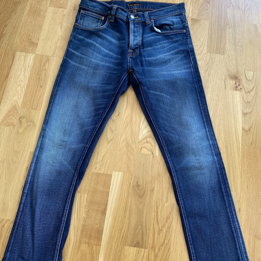 Riktigt snygga Nudie jeans i fint skick, säljes då dom är för små. Jeans & Byxor.
