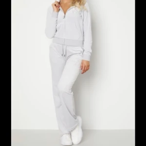 Juicy couture  - Väl använd sett i storlek s Pris går att diskutera 