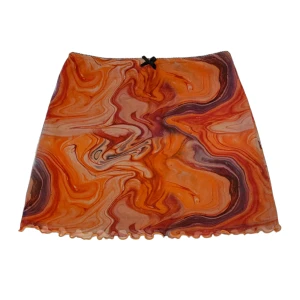 urbanoutfitters kjol - Köptes från urban för ca 2 år sen, är i perfekt skick och säljs då den ej längre används. I strl xs: 27,5 cm i midjemått & 32,5 cm lång. Köpare står för frakt❤️