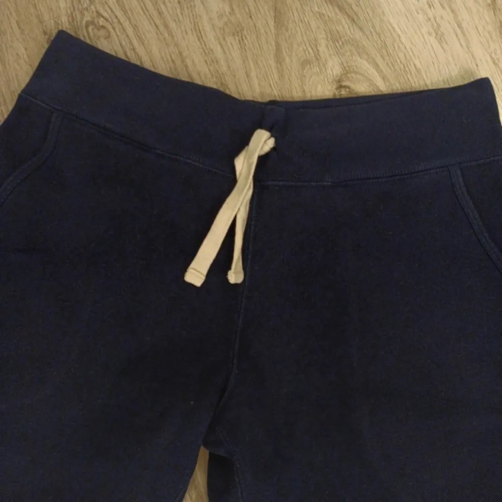 Snygga mjukisbyxor från Ralph Lauren!💙. Jeans & Byxor.