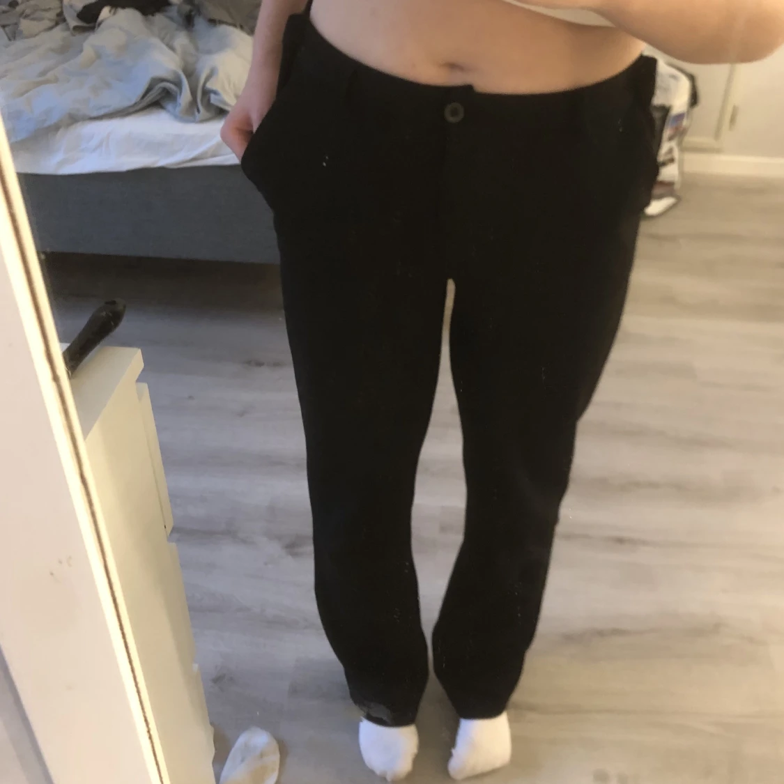 Svarta kostymbyxor  - 90