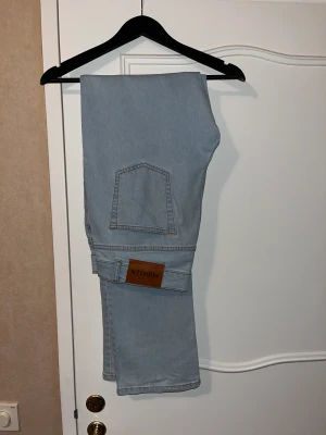 Monten jeans - Säker ett par Monten jeans i utmärkt skick. Stilfullt och bekvämt. Pris: 300