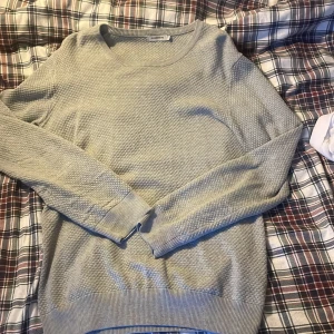 J.Lindeberg tröja , M - Inga defekter passar 180-185 storlek M