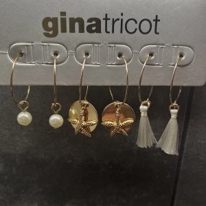 Gina örhängen  - Jätte fina örhöngen från Gina som jag aldrig använt, har inte ens tagit av dom från kartongen! 