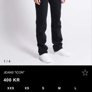 Jeans från lager 157, väldigt fin men den är för liten på mig. Pris kan diskuteras och skriv privat om mer bilder❤️❤️