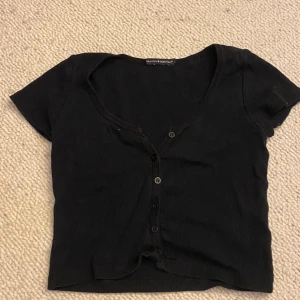 brandy melville topp - jätte söt brandy melville tröja som inte kommer till användning. 